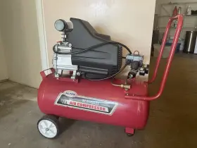 Alton 01205-11 Air Compressor At 11 Gallon 3hp Lightly Used
