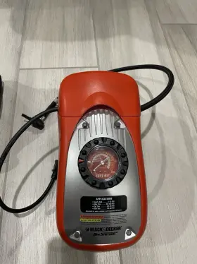 41-ac Black Decker Airstation Portable Air Compressor 120v/12v 200 Psi Red