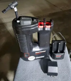 Black Decker 911286 And Decker/craftsman Branded Versapak 7.2 Cordless Inflator Vp700