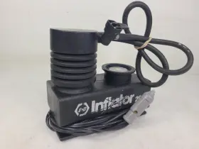 9517 Black Decker And Inflator 200 12v Air Compressor Tested