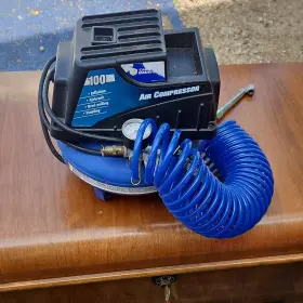 Dk777000av Campbell Hausfeld 100 Psi 2 Gal 120v Portable Air Compressor With Hose And Inflator Dk777000av Campbell Hausfeld 100 Psi 2 Gal 120v Portable Air Compressor With Hose And Inflator