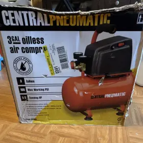 Central Pneumatic 68268 3 Gal Oil-free Portable Air Compressor 100 Psi 1/3 Hp 120v