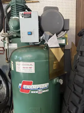 Rv15 Champion Air Compressor - 80 Gallon 220/60/3