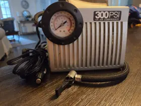 Hc-3514446 Coido 300 Psi Dc 12 Volt Air Compressor/tire Inflator