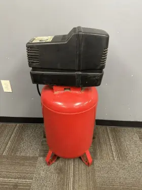 919.165200 Craftsman Craftman Electric 20 Gal Air Compressor - Red