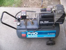 Fb412-1 Devilbiss Air Compressor 4hp 12gallon 100/125 Psi Scfm 40/90 Psig 7.8/5.6