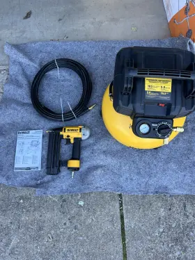 Dewalt 741812663594 Dwfp1kit 165 Psi Electric Pancake Air Compressor