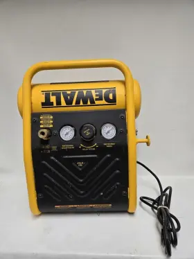 Dewalt D55140 Hd 1 Gallon 135 Psi Max 120v Trim Compressor
