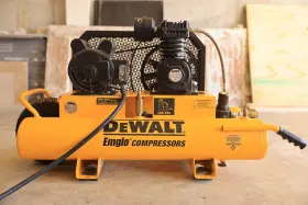 D55170 Dewalt 8 Gallon Air Compressor