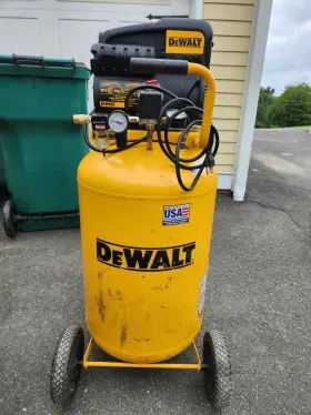 Dxcmla1983012 Dewalt Portable Electric Air Compressor 30 Gallons