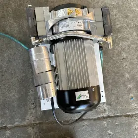 Ag-132 Durr Technik Air Compressor Series Oil Free With 110 Vac 9.3 Amp Motor