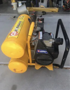 Emglo E810-4vr 1.1hp 4 Gallon Oil-lube Twin Stack Air Compressor