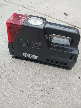 Hdx 953881581837 Multi Function 12v Air Inflator 250psi Emergency Flashlight Strobe 10ft Cord