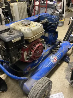 Hd6510th3 Honda Gas Compressor- Engine- Running
