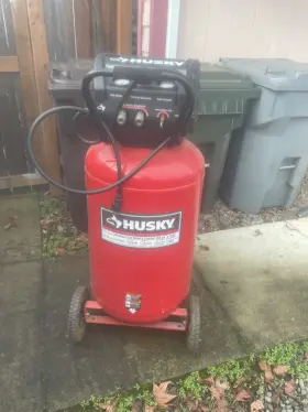 516-051 Husky 33 Gallon Portable Air Compressor 150 Psi 6.0 Scfm Corded Electric