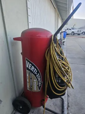 Wl650702aj Husky 26 Gallon Air Compressor With Extension Cord. Used