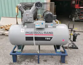 2545e10v Ingersoll Rand Ingersoll-rand 208/ 230/460v 3 Phase 10 Hp Air Compressor 120 Gal
