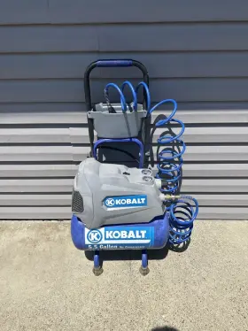 Kobalt 232177 5.5 Gal 135psi Corded Air Compressor Local Pickup Only