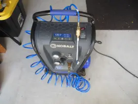 M0320358 Kobalt 2gal Compressor