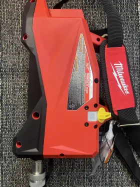 3120-20 Milwaukee Tool 3120-21 M18 Single Acting 60in3 10 000psi Hydraulic Pump Only