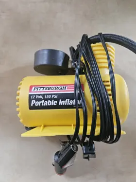 63152 Pittsburgh 12 Volt 150 Psi Portable Inflator For Car And Home Use Only