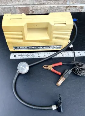 28.1135 Sears #1150 Vintage Air Compressor 110 Psi Portable Tire Inflator Pump Car