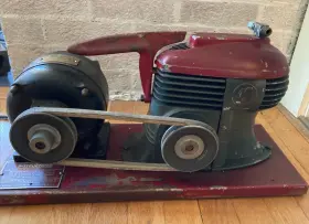 46a-r1843 Sprayit & Ge Motor Vtg 1940 S Deco Compressor With Base Hose And Spray Gun/ Works