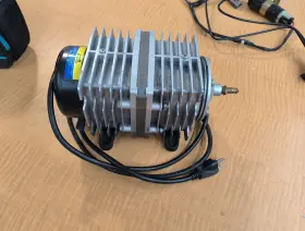 Ip-44 Sunleaves High Volume Air Pump Sda 570