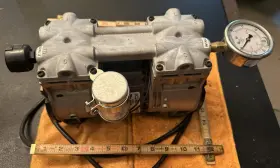 325p70sh44m25 Thomas 2688ve44 Piston Vacuum Pump 115v Oil-less With Uharbour Liquid Gauge