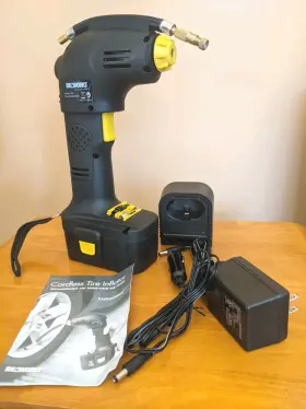 Us 017874026302 Cordless Tire Inflator Rechargeable Hand-held 12 Volt Air Pump