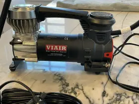 00084 Viair 818114000751 84p/00084 Portable Compressor Tire Inflator Offroad Air Fo